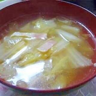 白菜とベーコンの　生姜スープ